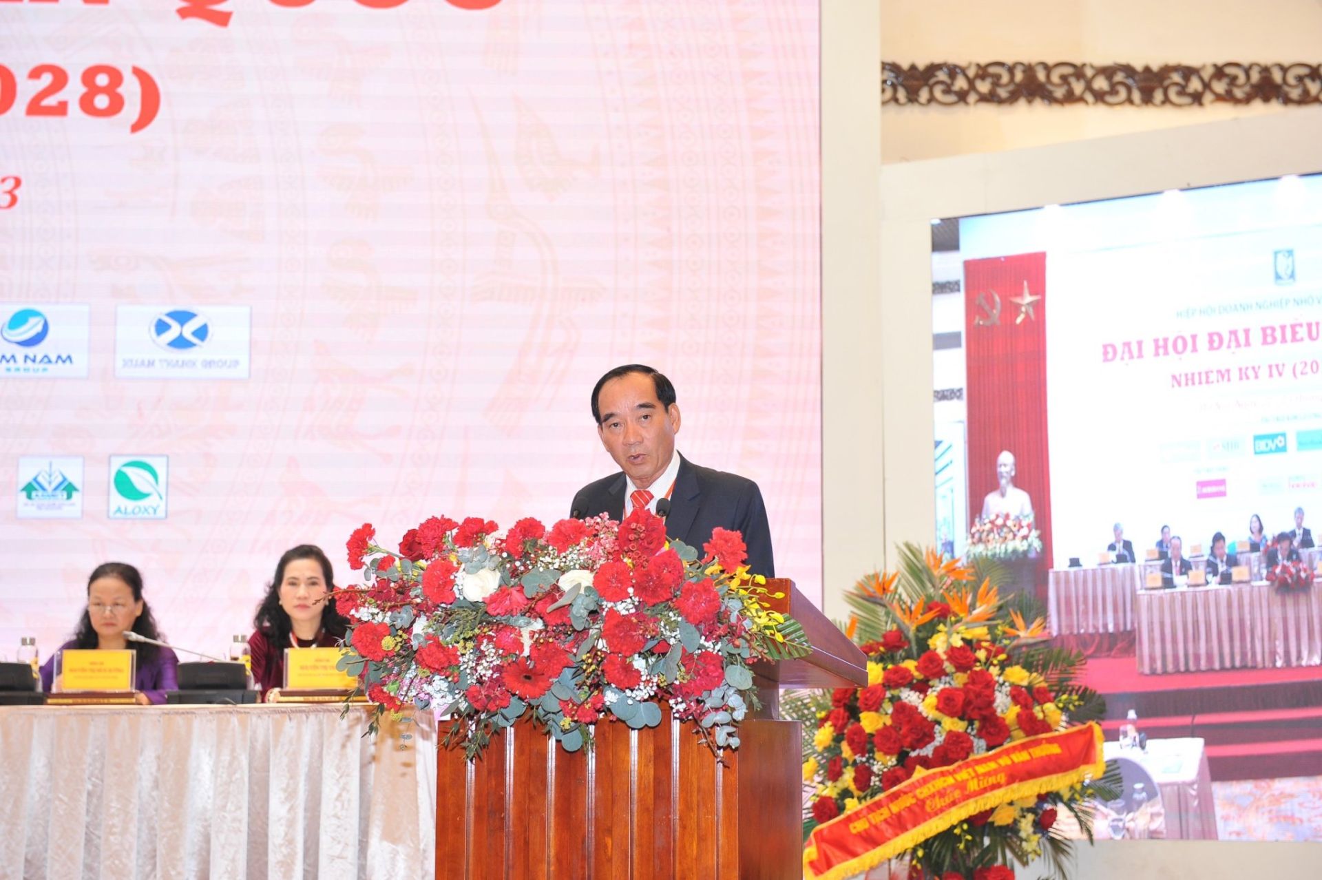 ông Hoàng Viết Đường  – Chủ tịch Hiệp hội DNNVV tỉnh Nghệ An