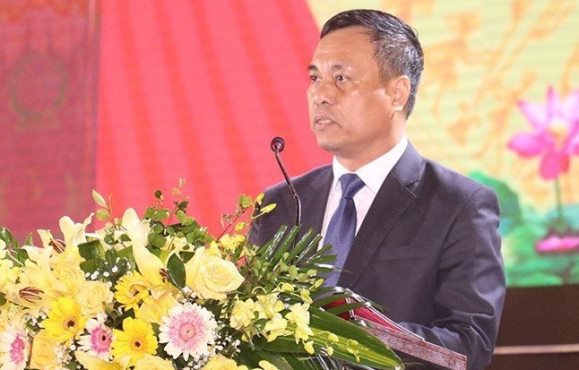 Chủ tịch UBND huyện Quỳnh Lưu Hoàng Văn Bộ phát biểu tại buổi lễ