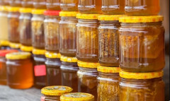 "Lừa đảo mật ong" gây xôn xao châu Âu vì hàng nhập khẩu trộn xi-rô