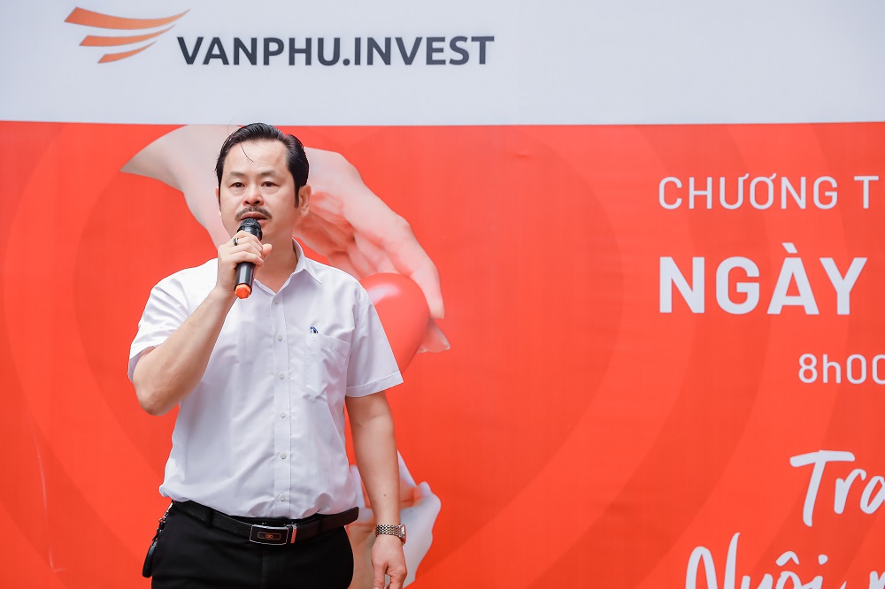 Ông Nguyễn Huy Hoàng – Chủ tịch Công đoàn Văn Phú - Invest phát biểu