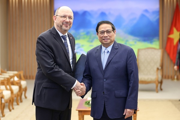 Thủ tướng Phạm Minh Chính tiếp ông Thomas Gass, Đại sứ đặc mệnh toàn quyền Liên bang Thụy Sĩ tại Việt Nam nhân dịp nhận nhiệm vụ công tác tại Việt Nam (Ảnh: VGP/Nhật Bắc)