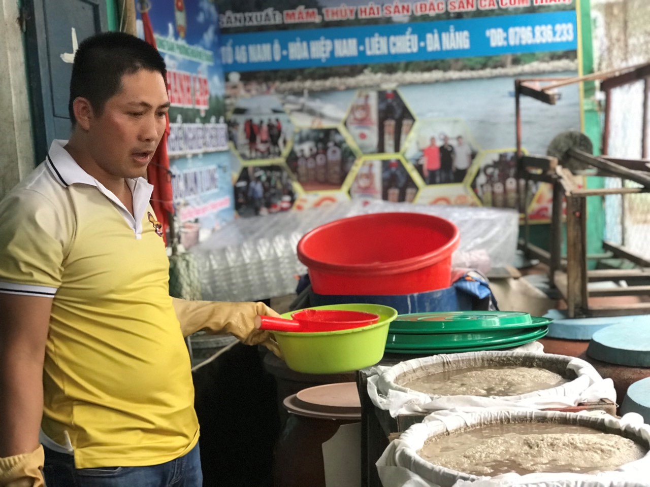 The production model of Nam O fish sauce cooperative.