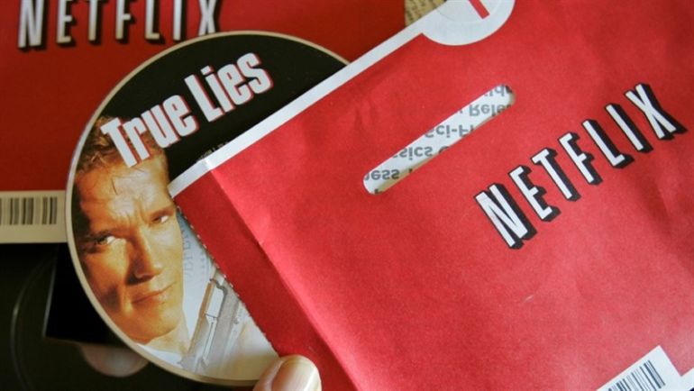 Netflix cũng đã nói lời tạm biệt với công việc kinh doanh gửi DVD qua đường bưu điện