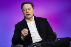 24 giờ đầy biến động của tỷ phú giàu thứ 2 thế giới Elon Musk