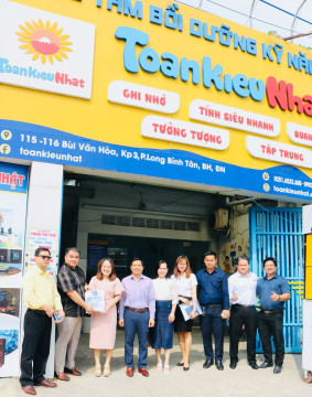 Visiting member enterprises of Dong Nai Young Entrepreneurs Association