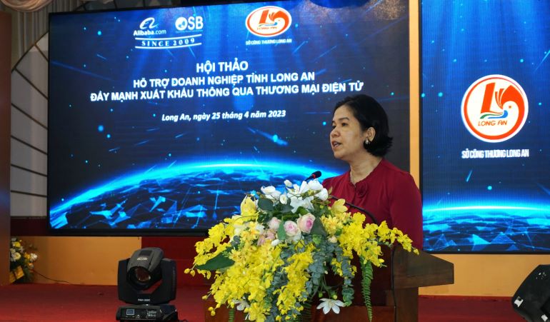 Bà Châu Thị Lệ - Phó Giám đốc Sở Công Thương  tỉnh Long An phát biểu tại buổi hội thảo