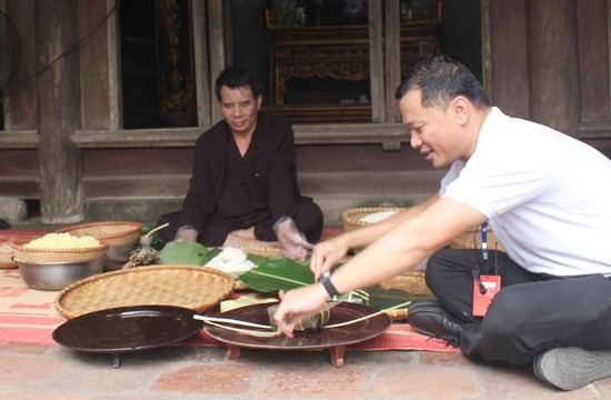 Hùng Lô là cái nôi của nghề gói bánh chưng truyền thống dâng Vua Hùng vào dịp Giỗ Tổ Hùng Vương