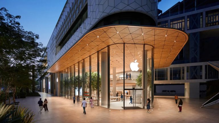 Cửa hàng mới nhất của Apple tại Mumbai, Ấn Độ.