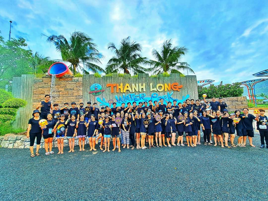 Summer cooling at Thanh Long Water Park