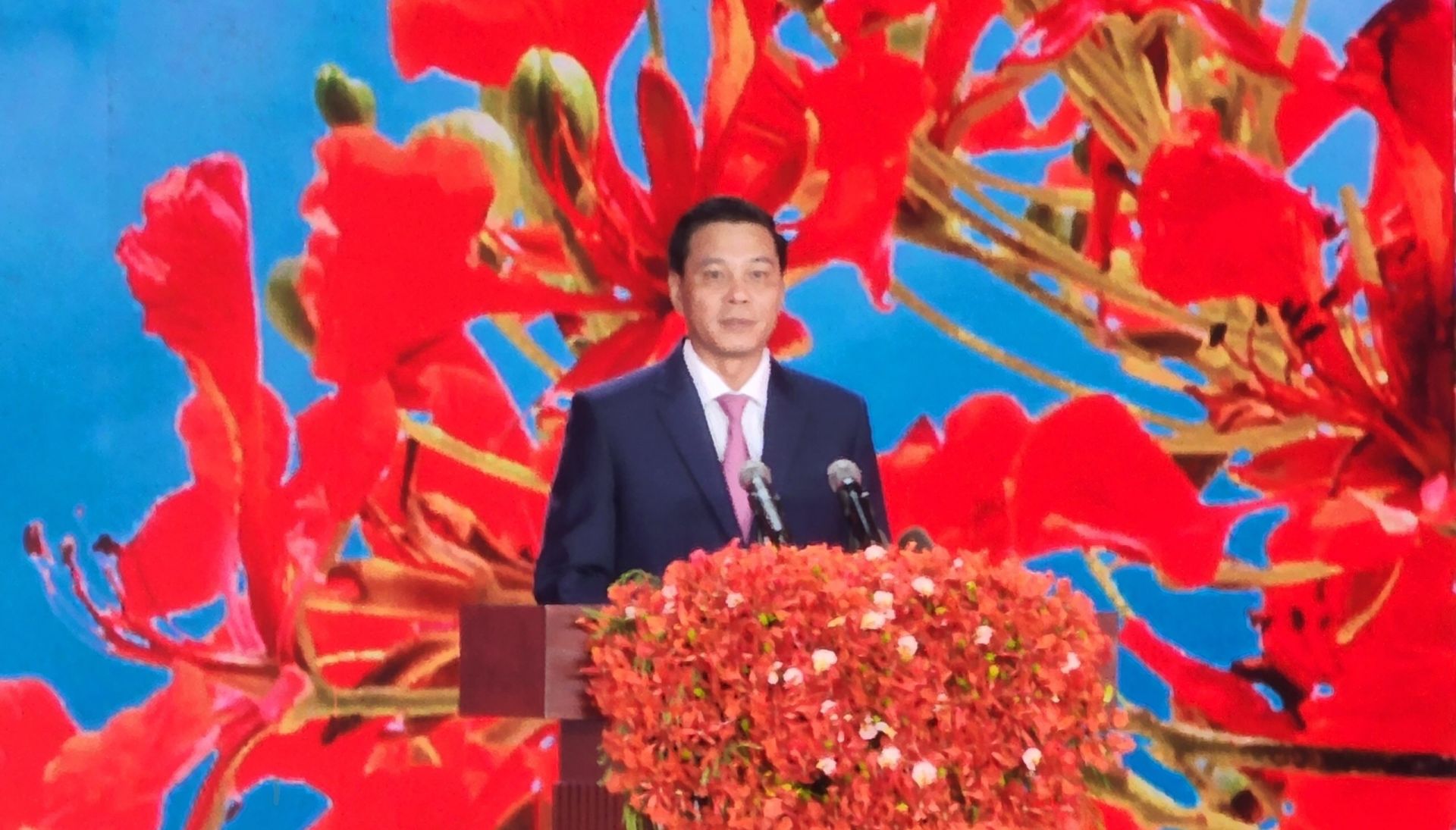 Chủ tịch UBND thành phố Hải Phòng Nguyễn Văn Tùng phát biểu tại buổi lễ