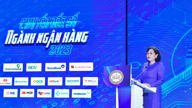 Thống đốc NHNN Nguyễn Thị Hồng tại sự kiện Chuyển đổi số ngành Ngân hàng 2023