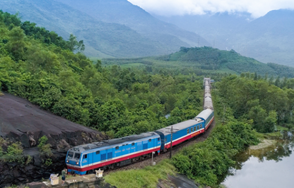 Double the discount when customers return train tickets in the summer of 2023.