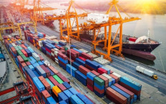 Tổng giá trị xuất nhập khẩu hàng hóa của Việt Nam tiếp tục trên đà giảm