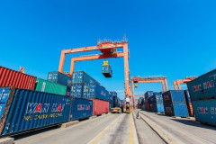 Sau 7 năm, lượng hàng container qua cảng biển đã tăng gấp đôi