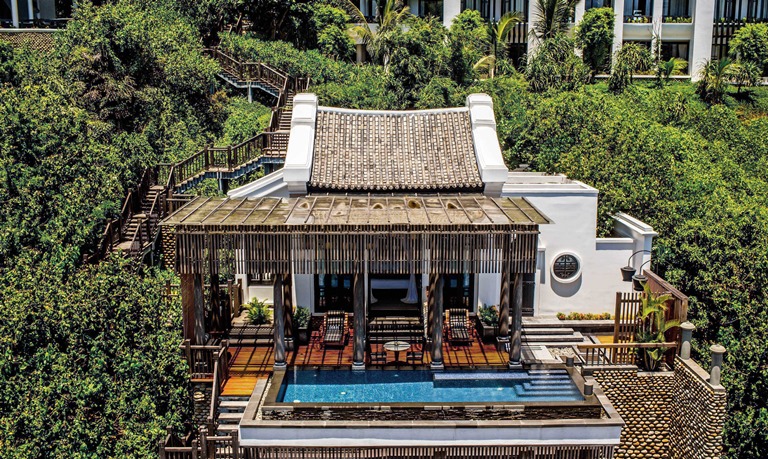 InterContinental Danang Sun Peninsula Resort hài hòa kiến trúc châu Âu cùng những nét đẹp bản địa Việt