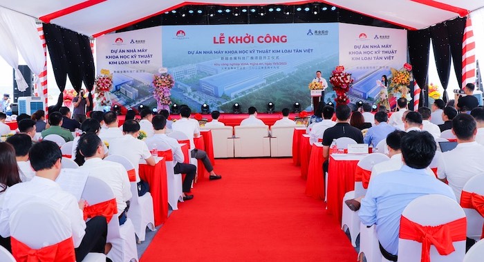 Quang cảnh Lễ khởi công xây dựng dự án Nhà máy khoa học kim loại Tân Việt tại Khu công nghiệp WHA (Nghệ An)