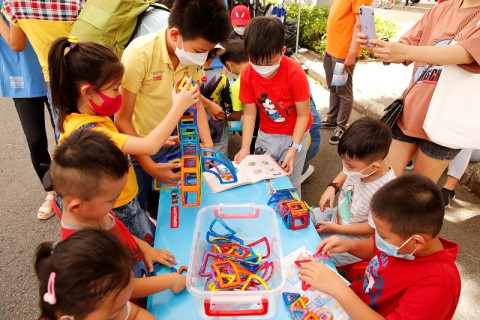 Phu My Hung Festival children gives 10,000 gifts and creates a free playground for children on June 1