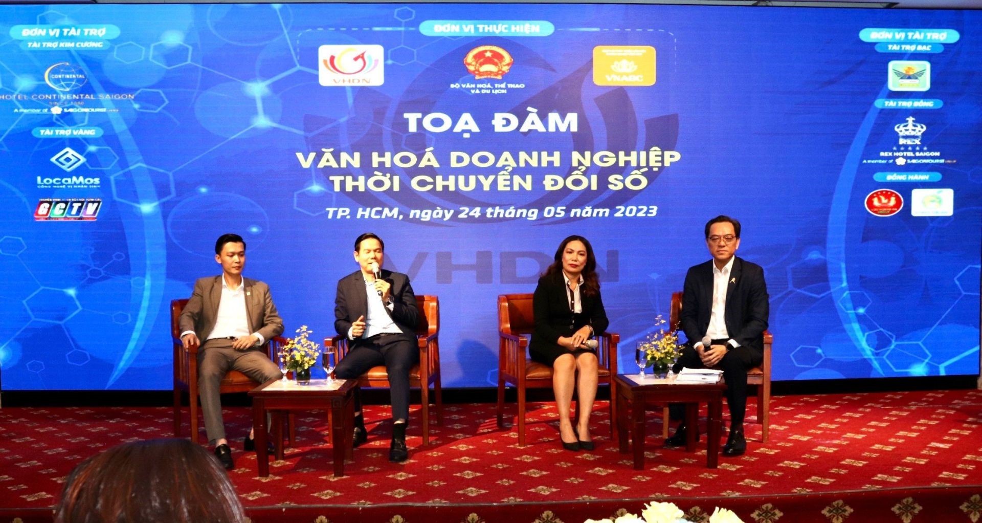 Seminar on the topic "Corporate Culture in the Digital Transformation Era" with the participation of speakers with extensive experience in building and developing a corporate culture in the digital transformation era in Vietnam.