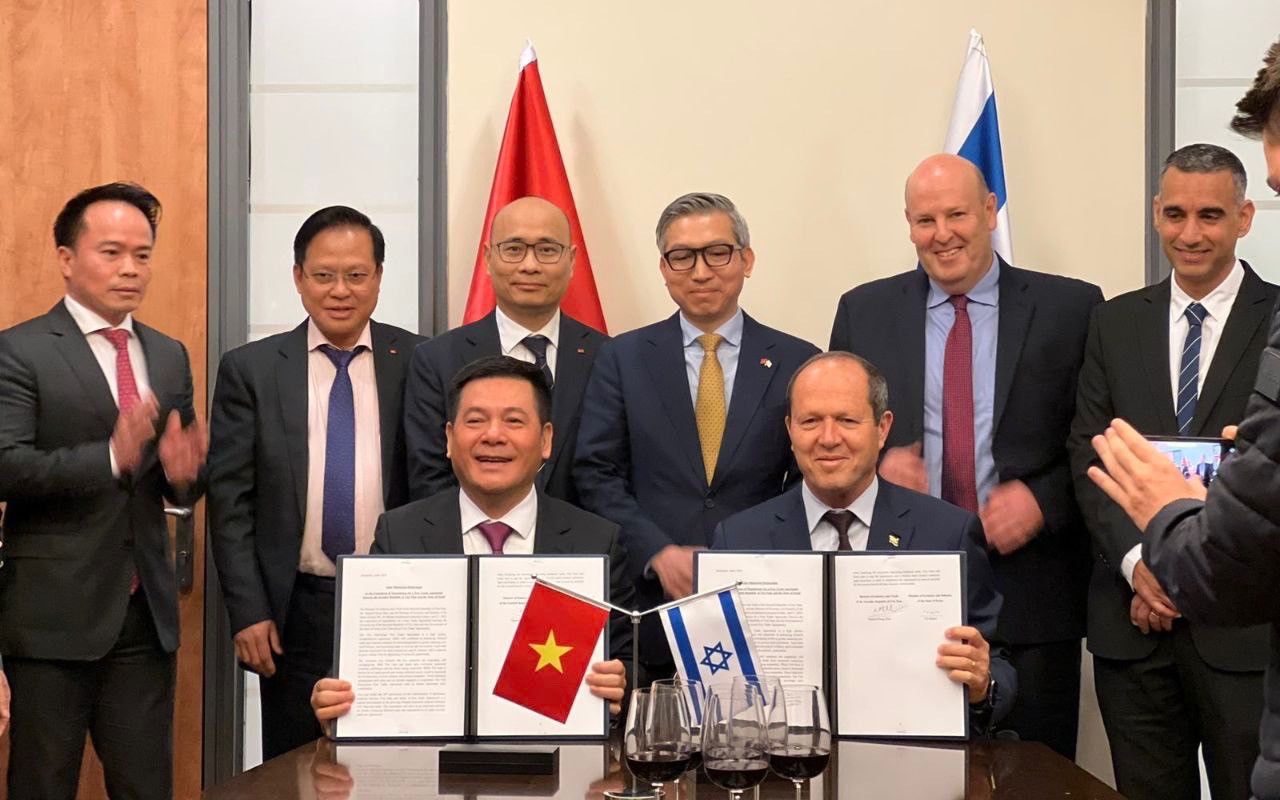 Bộ trưởng Nguyễn Hồng Diên và Bộ trưởng Nir Barkat ký Tuyên bố về việc kết thúc đàm phán FTA Việt Nam - Israel