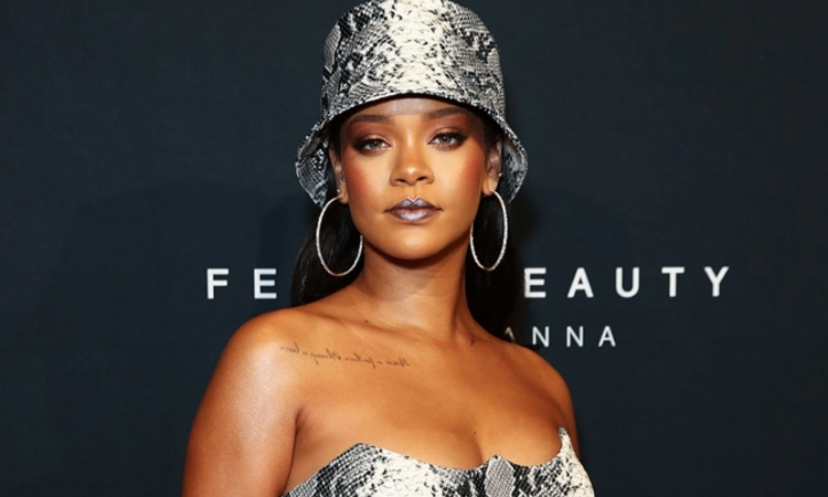 Ca sĩ Rihanna đứng vị trí thứ 20 trong danh sách với 1,4 tỷ USD