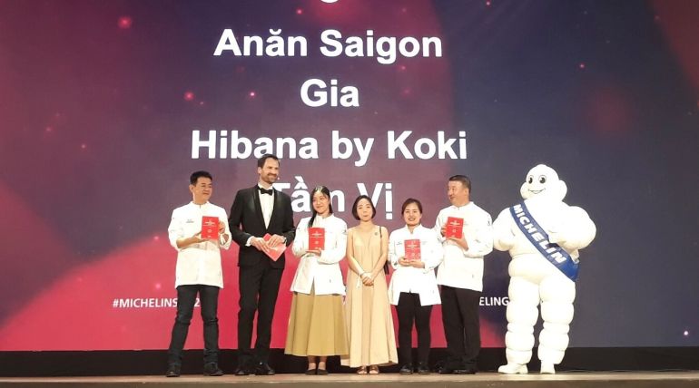 Đại diện các nhà hàng đầu tiên tại Việt Nam nhận một sao Michelin tại Hà Nộ