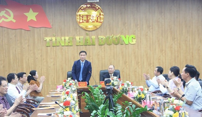 Chủ tịch UBND tỉnh Hải Dương Triệu Thế Hùng phát biểu tại sự kiện