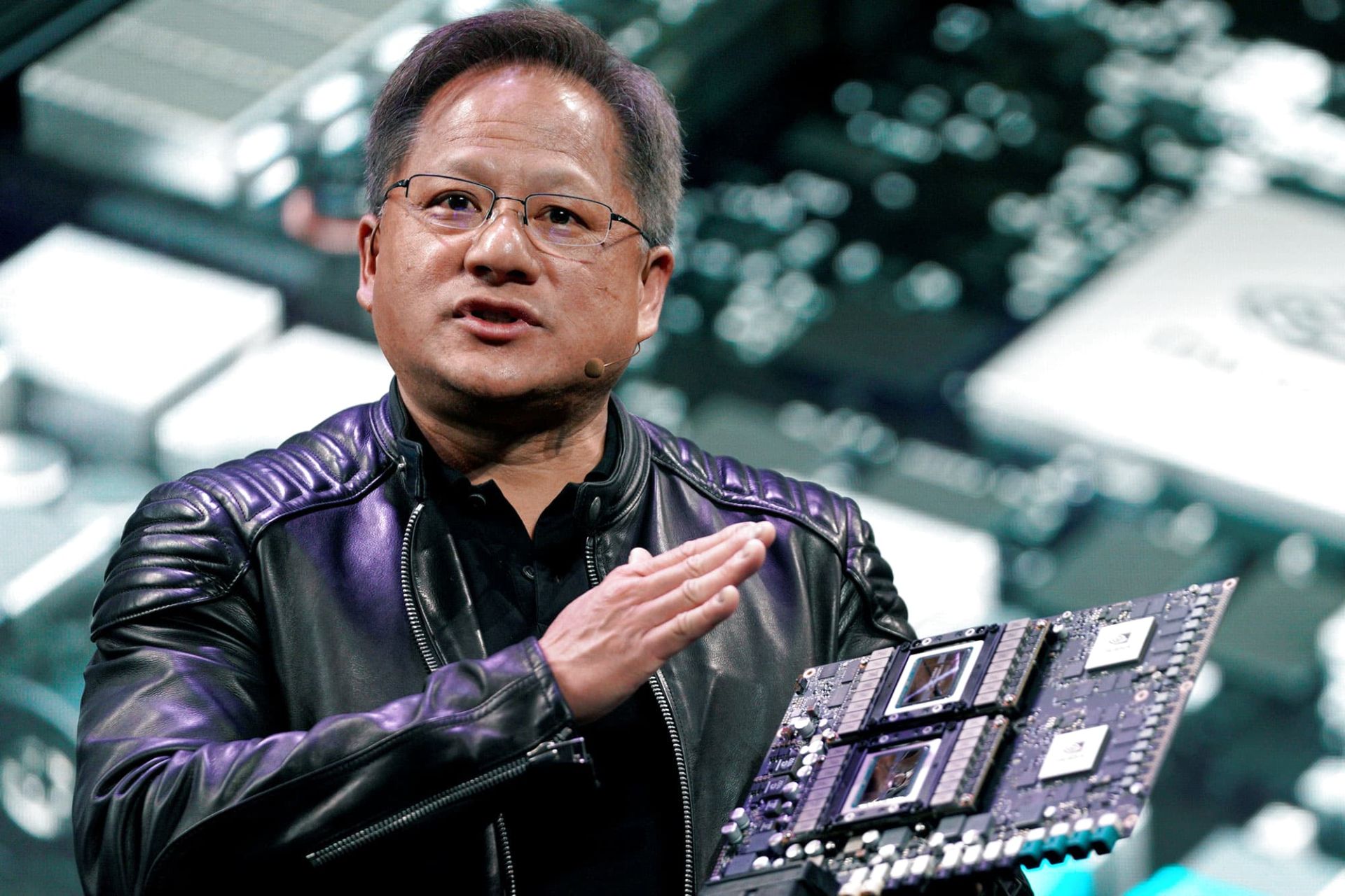 CEO Nvidia Jensen Huang Tuổi thơ khốn khó đến tỷ phú thế giới