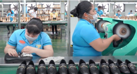 Vietnam's leather and footwear exports are hampered by declining demand.