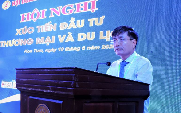 Phó Chủ tịch UBND tỉnh Nguyễn Ngọc Sâm phát biểu tại hội nghị