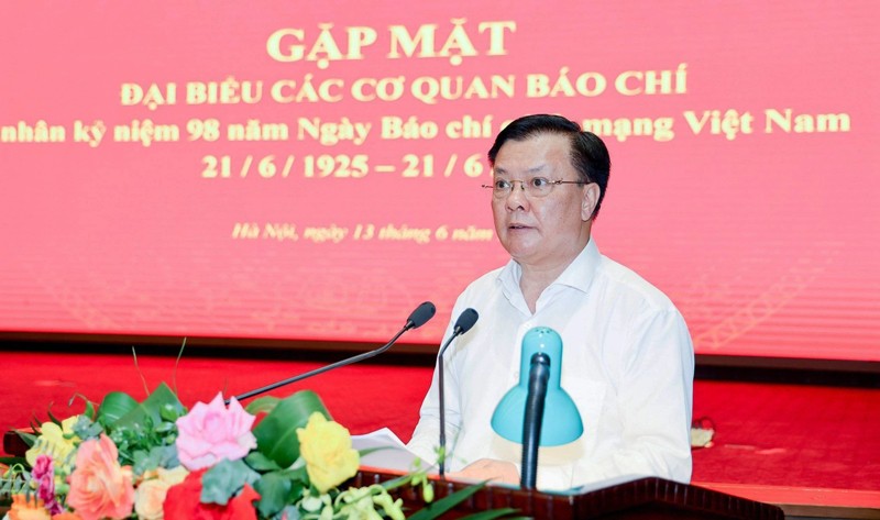 Ông Đinh Tiến Dũng - Ủy viên Bộ Chính trị, Bí thư Thành ủy Hà Nội tại buổi gặp mặt