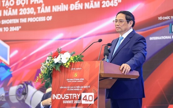 Prime Minister Pham Minh Chinh shared at the Forum Industry 4.0 Summit taking place on the afternoon of June 14 in Hanoi