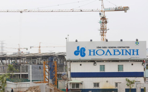 CEO of Hoa Binh Construction Group registered to buy 2 million shares, half a month after taking office