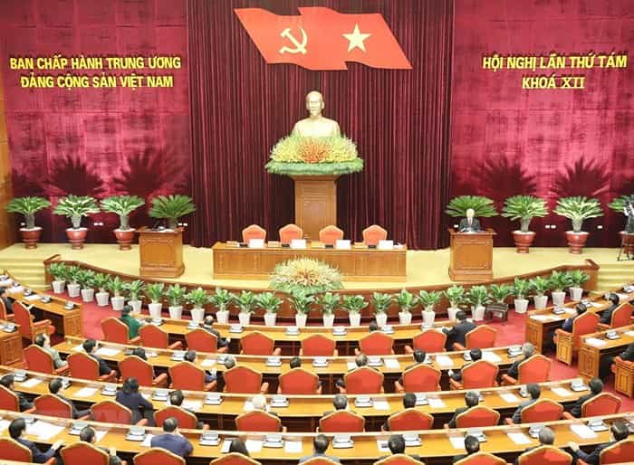Hội nghị Trung ương 8 khóa XII (tháng 10/2018), Ban Chấp hành Trung ương đã quyết định thành lập 5 tiểu ban, trong đó có Tiểu ban Văn kiện, Tiểu ban Kinh tế - xã hội, Tiểu ban Điều lệ Đảng