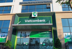 Vietcombank chuyển đổi từ miễn phí sang thu và tăng phí dịch vụ