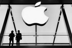 Apple tiến dần tới cột mốc chưa một công ty nào trên thế giới đạt được