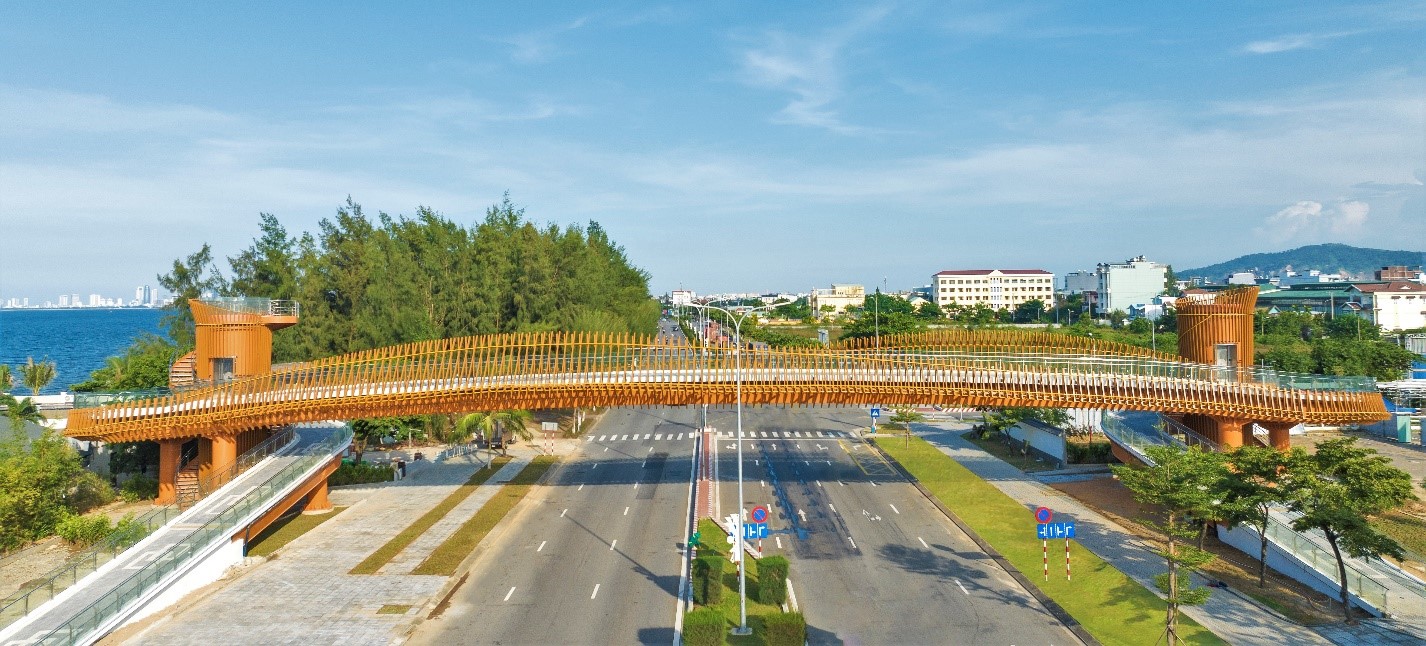 The putting into use of the bridge also has a symbolic meaning for the harmonious relationship between the two countries towards the 50th Anniversary of the establishment of diplomatic relations between Vietnam and Japan (1973 - 2023).