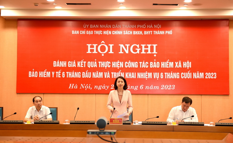 Đ/c Vũ Thu Hà, Phó Chủ tịch UBND TP Hà Nội, Trưởng Ban Chỉ đạo phát biểu tại Hội nghị