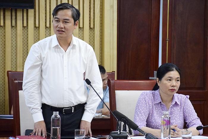 Đại biểu Nguyễn Hữu An – Chủ tịch UBND TX. Hoàng Mai nêu kiến nghị