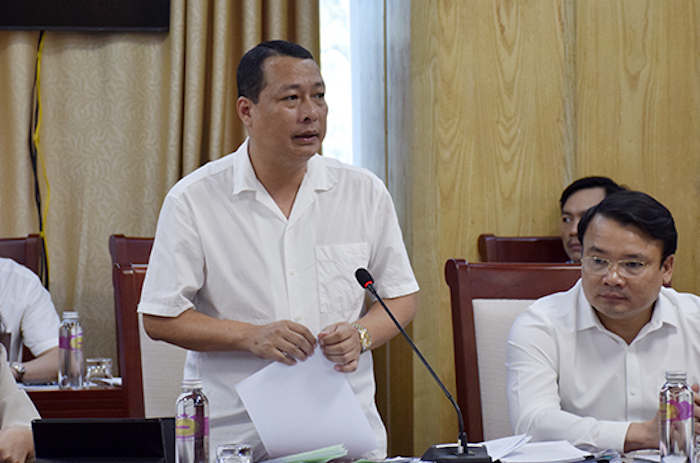 Giám đốc Sở KH&ĐT Nghệ An Phạm Hồng Quang đã giải đáp những băn khoăn của các cử tri về giải ngân vốn đầu tư công tại phiên thảo luận của các đại biểu Tổ 1