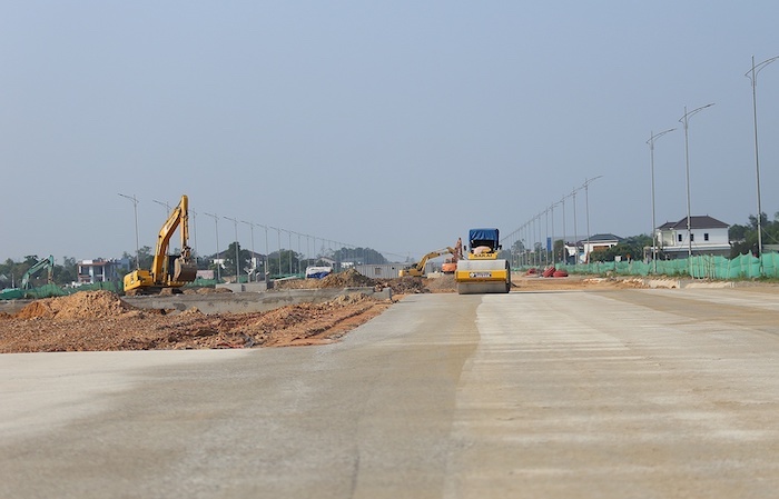 Thi công dự án Đường giao thông nối Vinh - Cửa Lò (giai đoạn 2).
