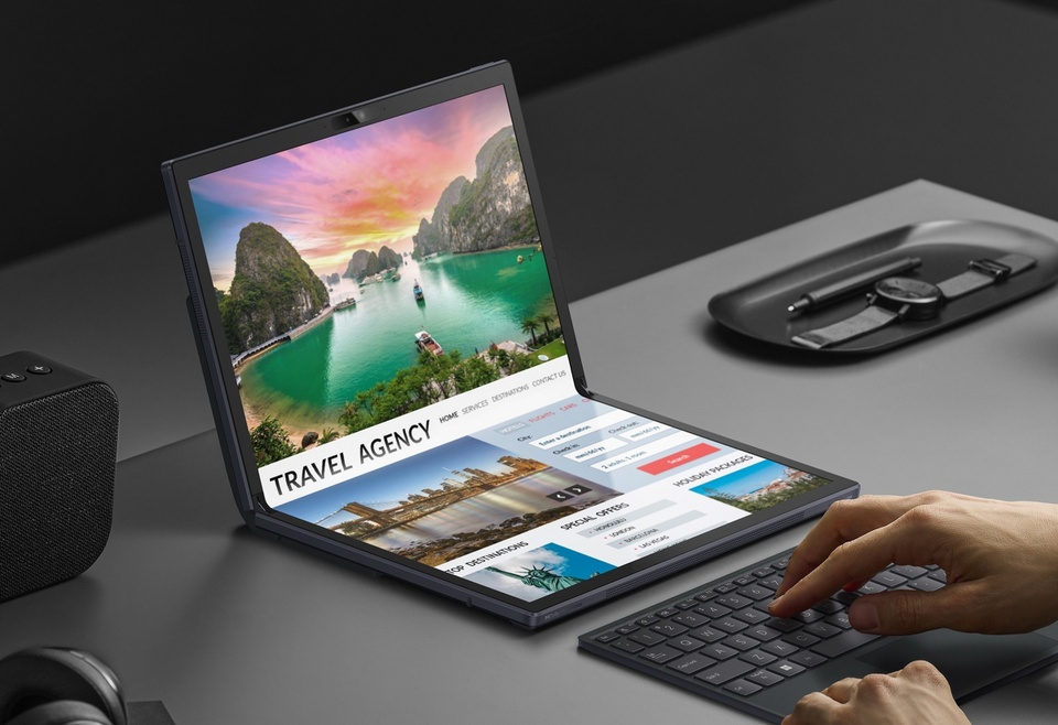 Dòng laptop màn hình OLED gập ấn tượng ZenBook 17 Fold. Ảnh: Asus.