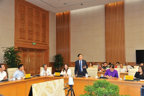 Mr Le Viet Hai discussed ways to advance the construction industry.