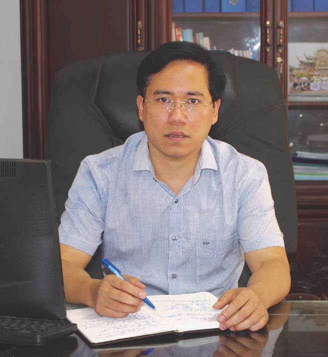 Giám đốc Trung tâm Dịch vụ việc làm tỉnh Ninh Bình, ông Lã Thanh Tùng,