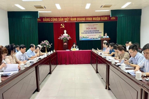 Thanh Hoa Provincial Business Association contributed 2.5 billion VND to the disadvantaged.