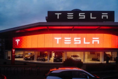 Tesla tiếp tục đánh đổi tỷ suất lợi nhuận nhằm đạt được mục tiêu doanh số