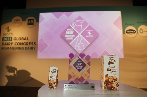 Sản phẩm Sữa 9 Loại Hạt Vinamilk Super Nut đã xuất sắc giành giải “Quán quân” ở hạng mục “Sản phẩm thay thế sữa tốt nhất” (Best Dairy Alternative)