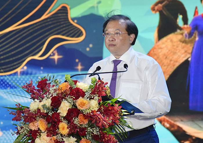 Thứ trưởng Bộ Văn hóa, Thể thao và Du lịch Tạ Quang Đông  phát biểu tại Lễ khai mạc Festival Dân ca Ví Giặm Nghệ Tĩnh năm 2023