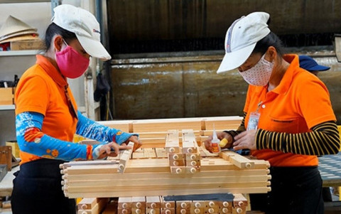 Mr. Nguyen Quoc Khanh: Vietnam's exports of wooden furniture welcome return orders