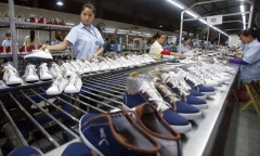 Tìm hướng đi mới cho ngành da giày - dệt may khi thị trường thắt chặt