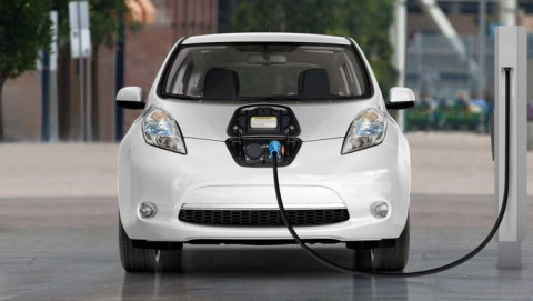 The Ministry of Transportation proposes a $1,000 incentive for the purchase of electric vehicles.